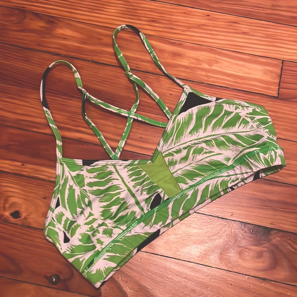 Alo Yoga sports bra